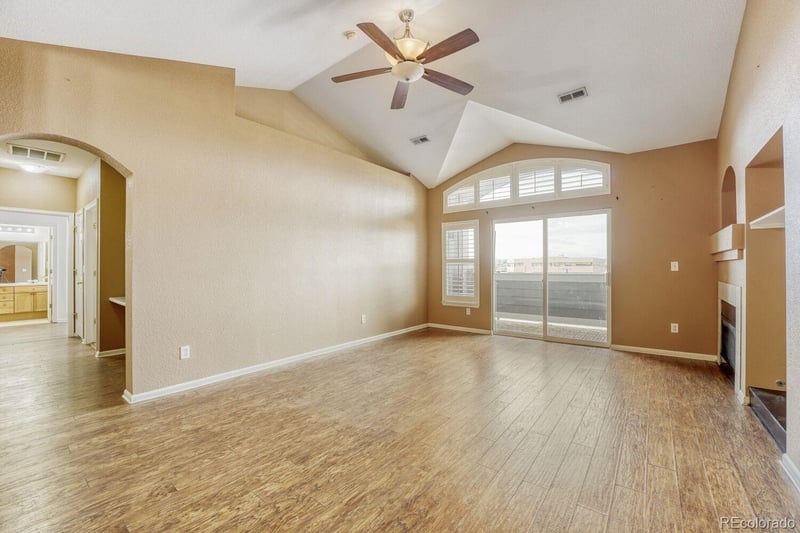 14241 1st Dr #304, Aurora, CO 80011