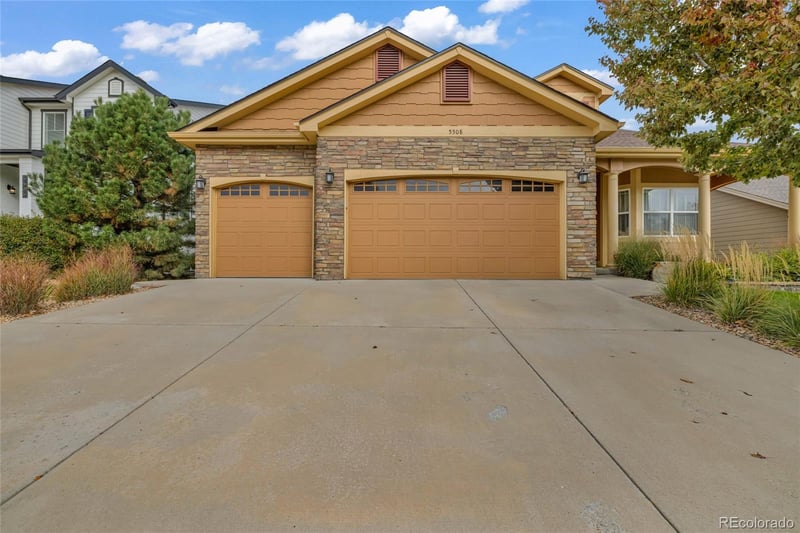 5508 Mustang Dr, Frederick, CO 80504