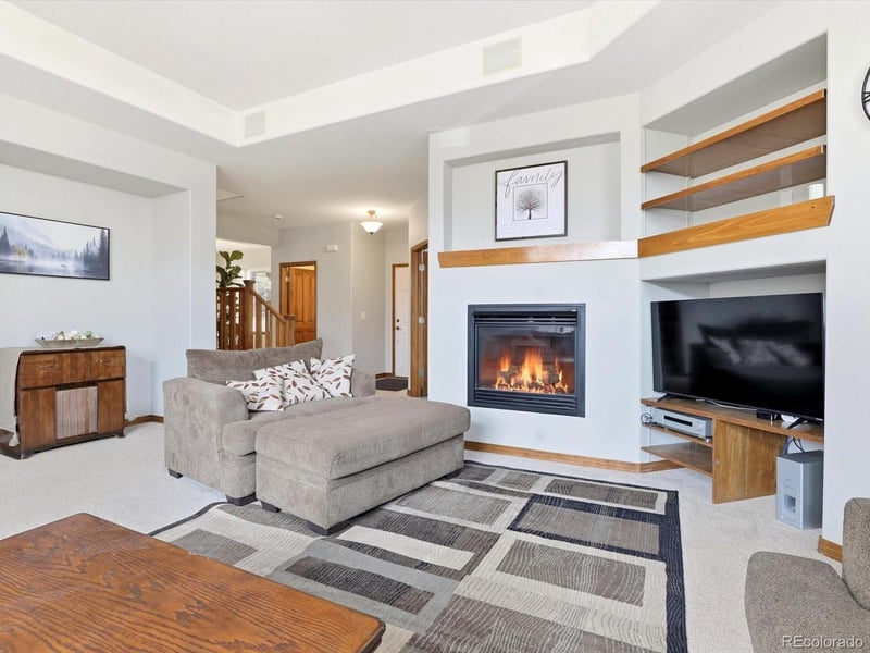 502 Peregrine Cir, Longmont, CO 80504