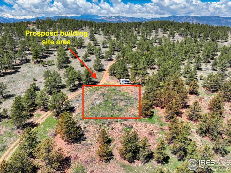 101 Lewis Ln, Longmont, CO 80503