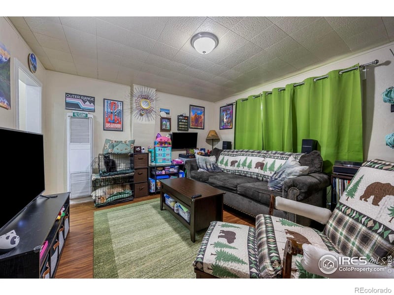 1225 Pleasant Acres Dr, Evans, CO 80620