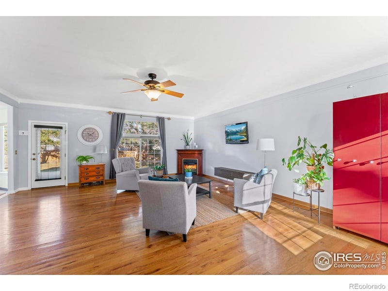 3598 Larkspur Dr, Longmont, CO 80503