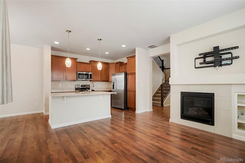 8142 Yosemite Ct, Centennial, CO 80112