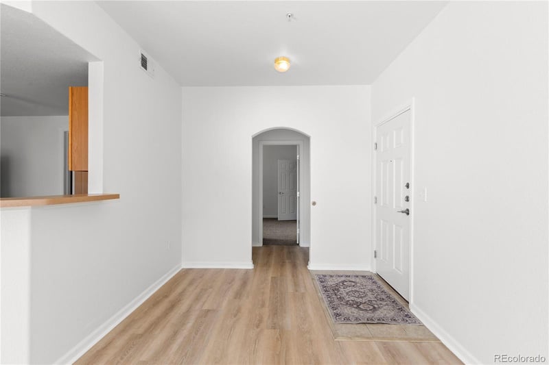 5756 Genoa Way #12-208, Aurora, CO 80019