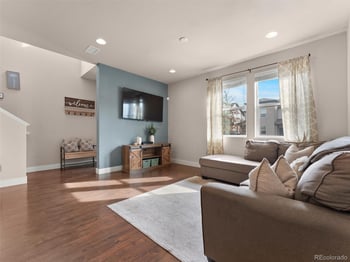 16189 Elk Dr, Denver, CO 80239
