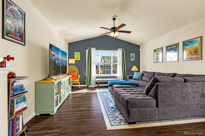 6853 Red Cardinal Loop, Colorado Springs, CO 80908