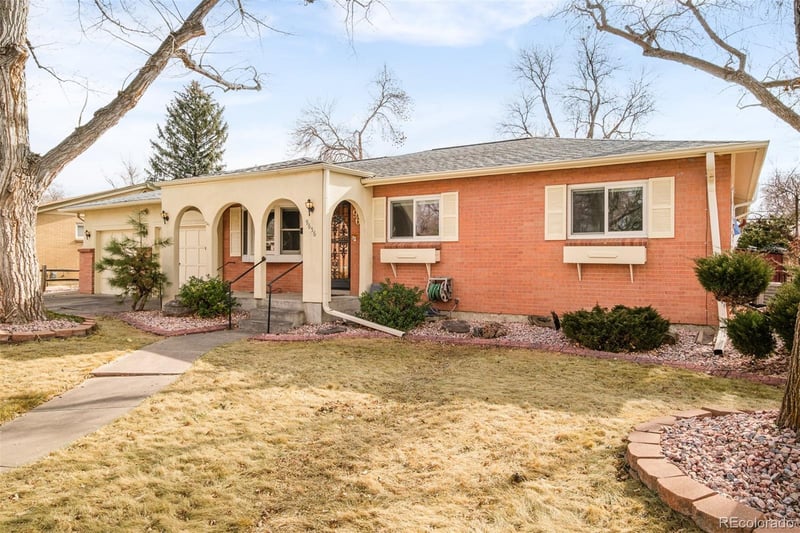 9656 Rensselaer Dr, Arvada, CO 80004