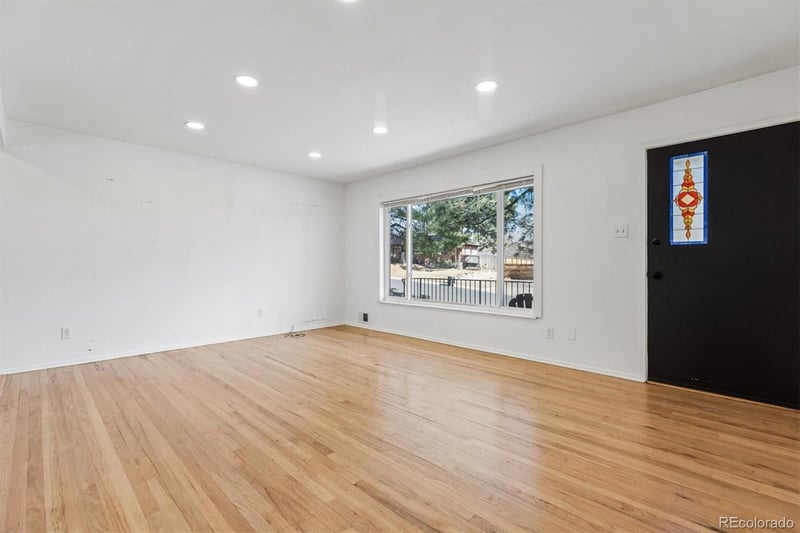 2725 Zurich Ct, Denver, CO 80236