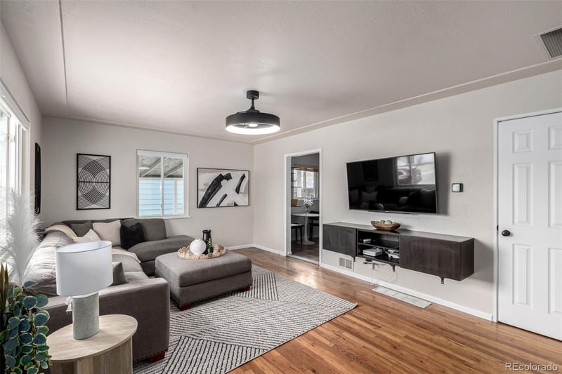 463 Xavier St, Denver, CO 80219