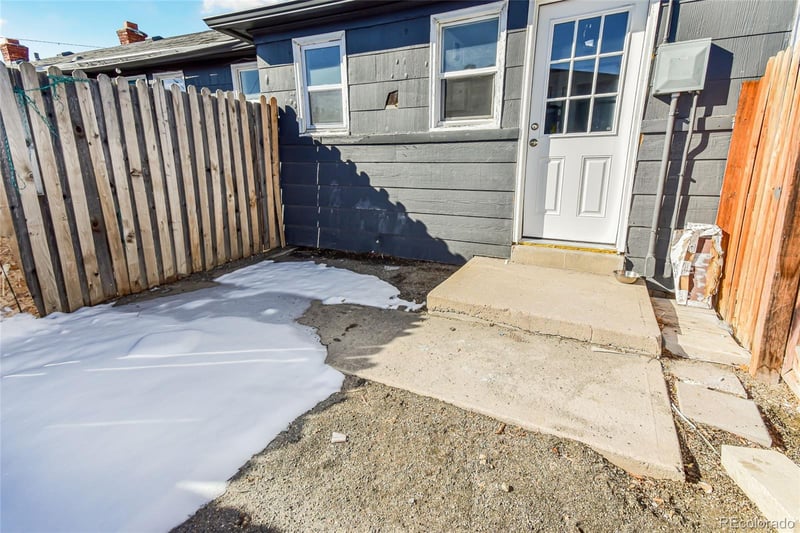 7384 Oneida Dr, Commerce City, CO 80022