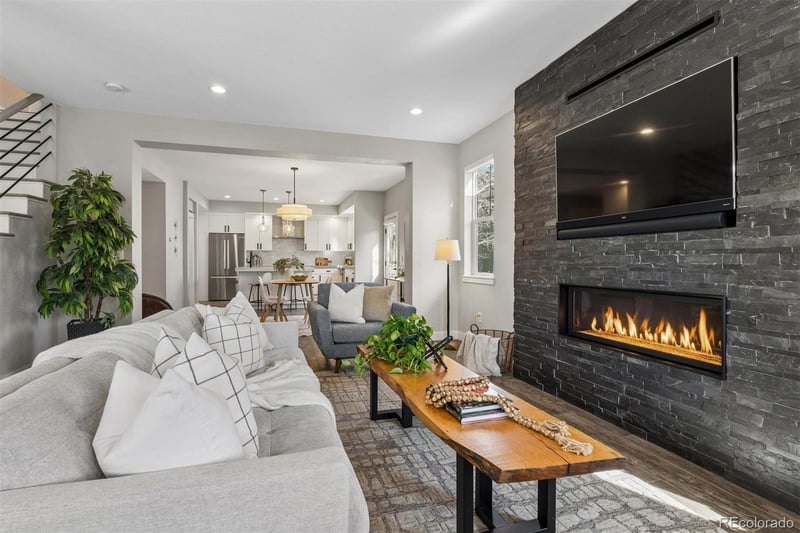 512 Sierra Ave, Longmont, CO 80501