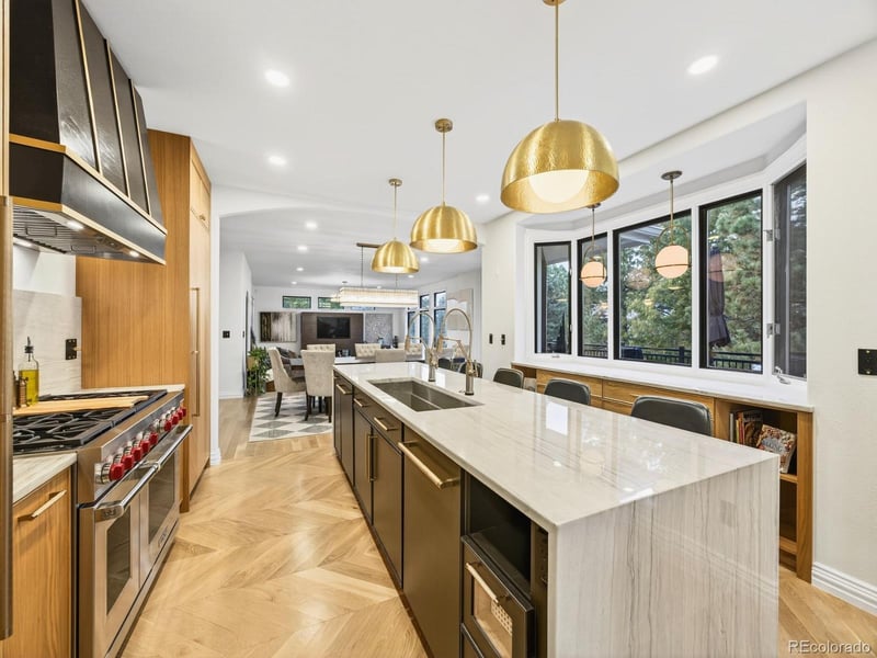 8373 Colonial Dr, Lone Tree, CO 80124