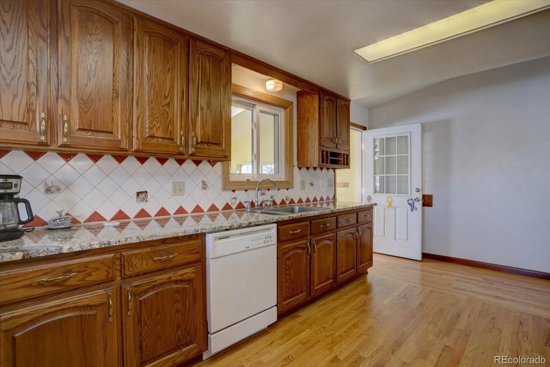 11810 Mesa View Rd, Larkspur, CO 80118