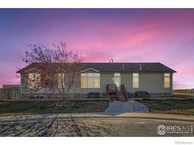245 Crawford Ave, Keenesburg, CO 80643