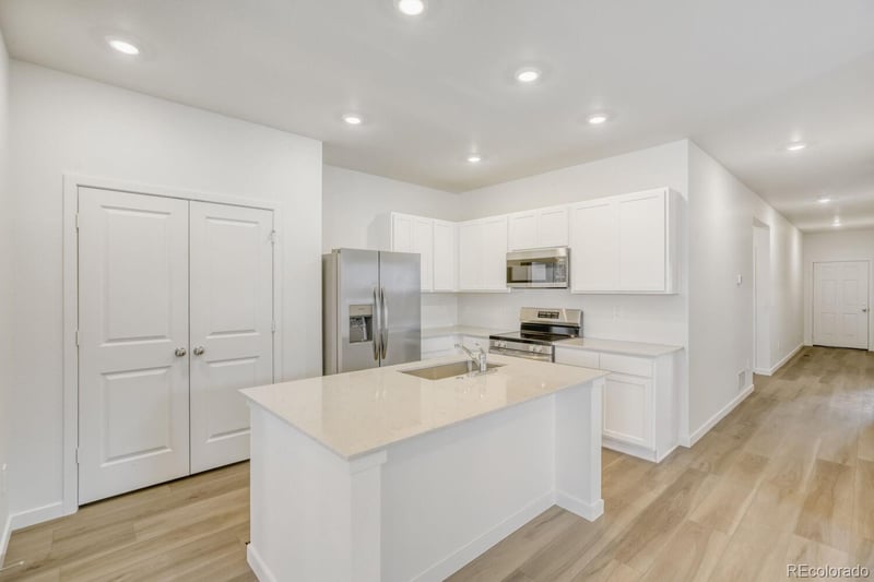 228 Kobe Ln, Johnstown, CO 80534