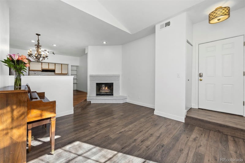 4760 Wadsworth Blvd #J104, Littleton, CO 80123