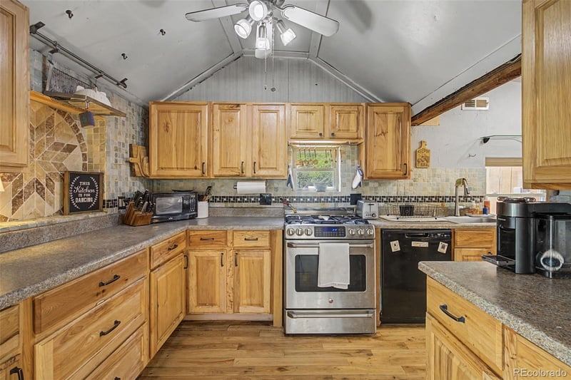 10116 Sprucedale Dr, Conifer, CO 80433