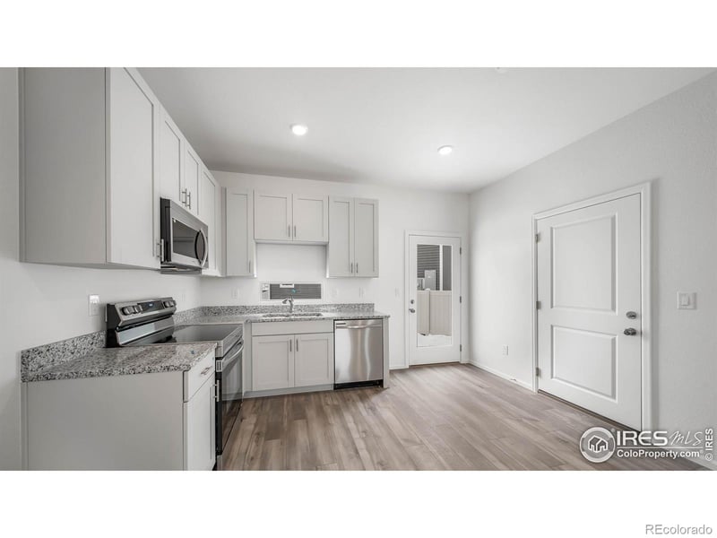 3393 Pearwood Dr, Johnstown, CO 80534