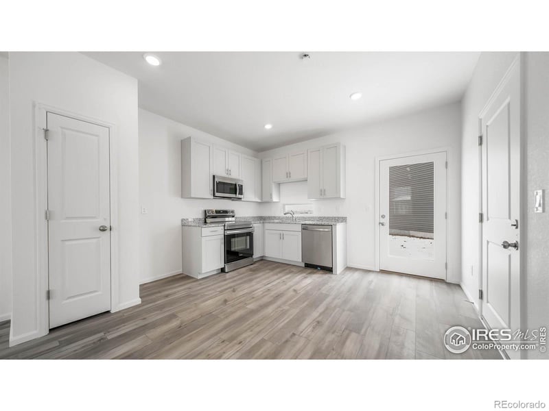 3393 Pearwood Dr, Johnstown, CO 80534