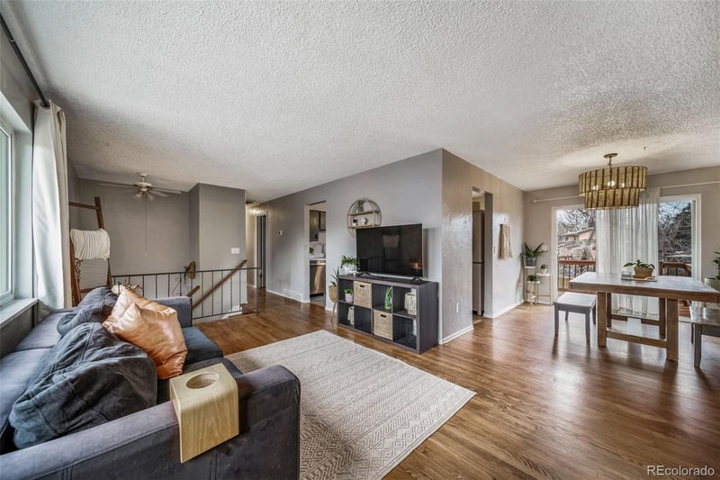 9837 Arizona Ave, Lakewood, CO 80232