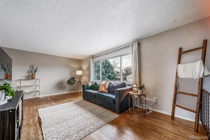 9837 Arizona Ave, Lakewood, CO 80232