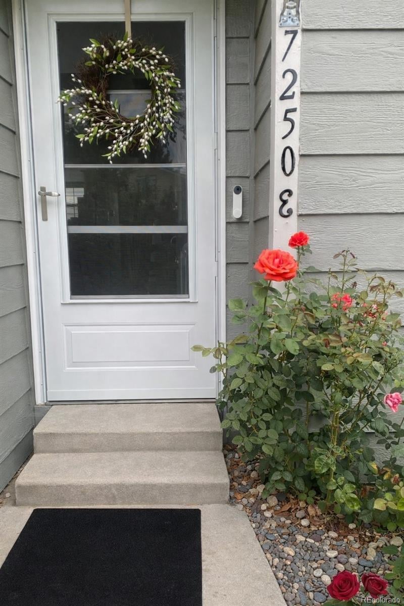 7250 Devinney Ct #E, Arvada, CO 80005