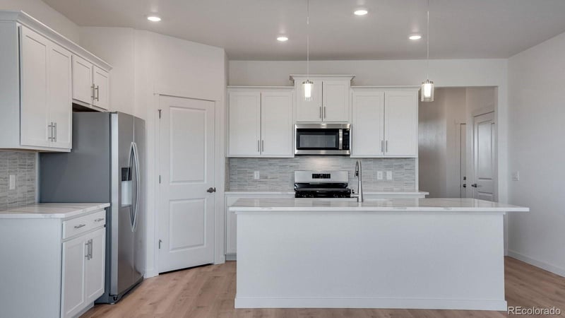 1450 Sunrise Hill Dr, Berthoud, CO 80513