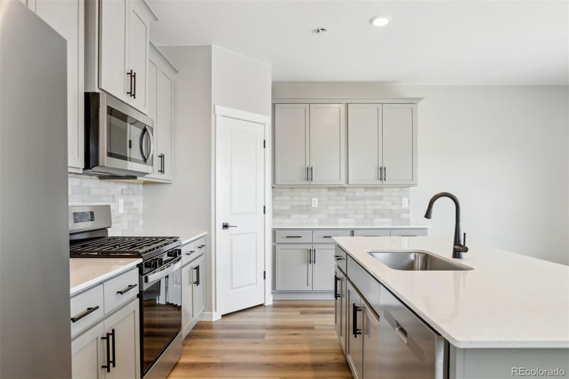 17868 93rd Pl, Commerce City, CO 80022