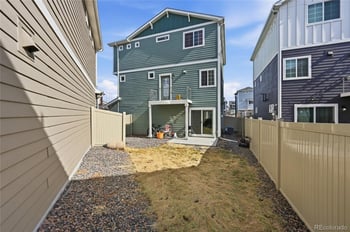 4073 N Quatar Ct, Aurora, CO 80019