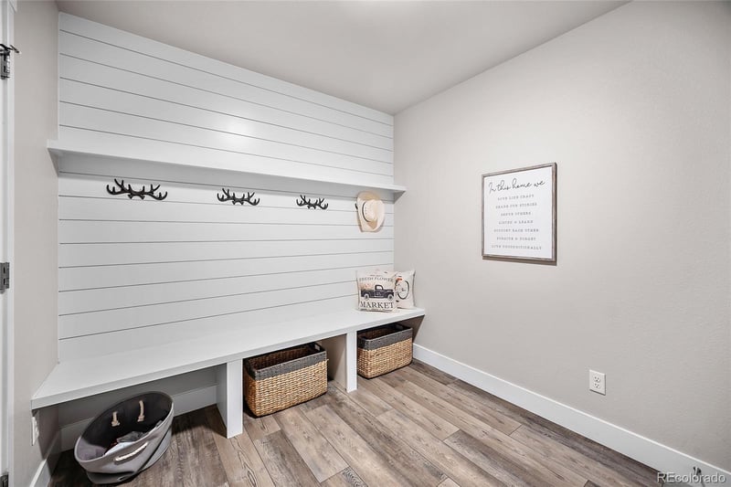 8047 Gilpin Peak Dr, Colorado Springs, CO 80924