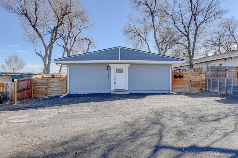 1044 Stuart St, Denver, CO 80204