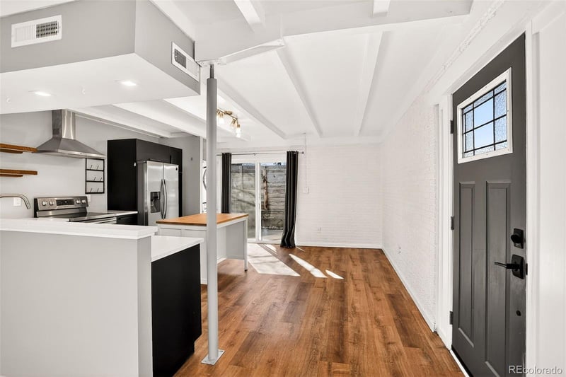 1044 Stuart St, Denver, CO 80204