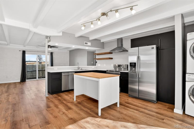 1044 Stuart St, Denver, CO 80204