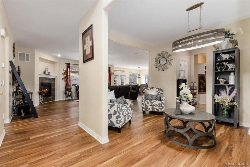 6189 Oak Hill Way, Aurora, CO 80016