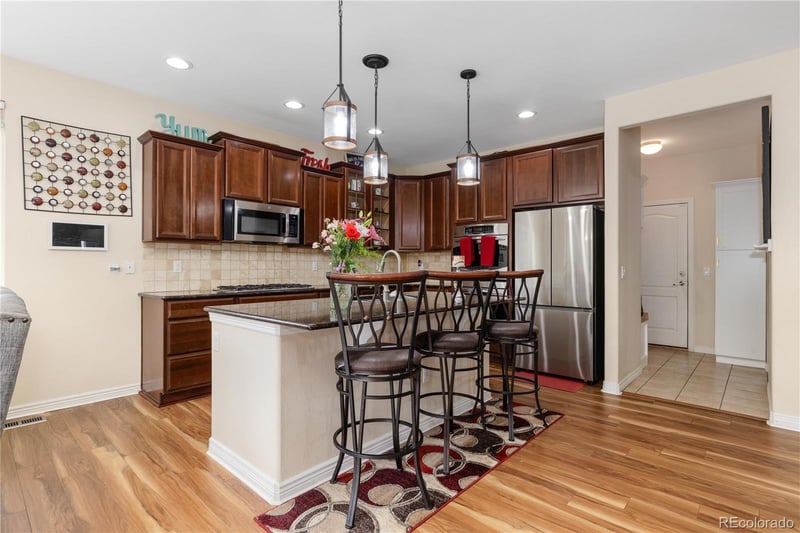 6189 Oak Hill Way, Aurora, CO 80016