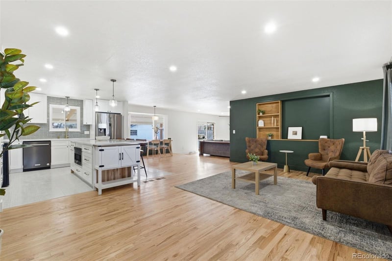 666 Kittredge St, Aurora, CO 80011