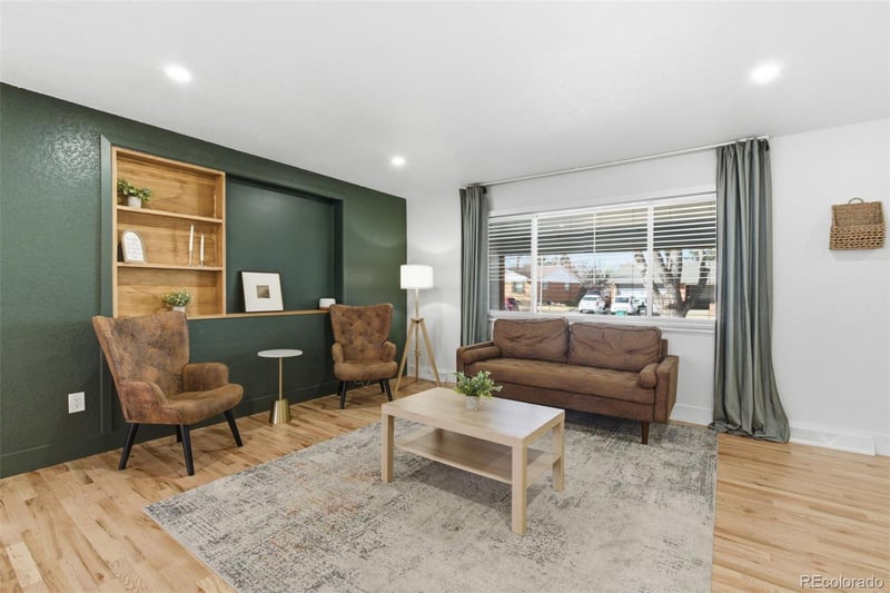 666 Kittredge St, Aurora, CO 80011