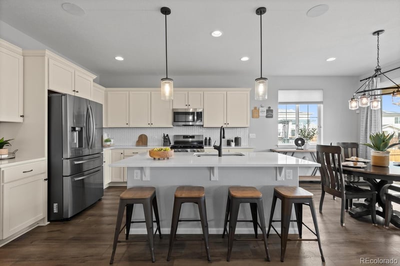 1678 Gareth Ln, Castle Rock, CO 80104