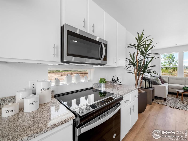 3379 Pearwood Dr, Johnstown, CO 80534