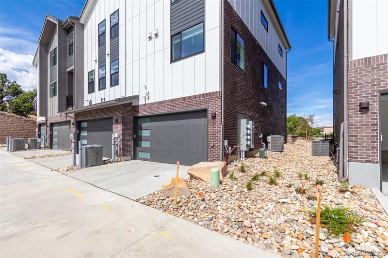 8 Ascent Trl, Englewood, CO 80112