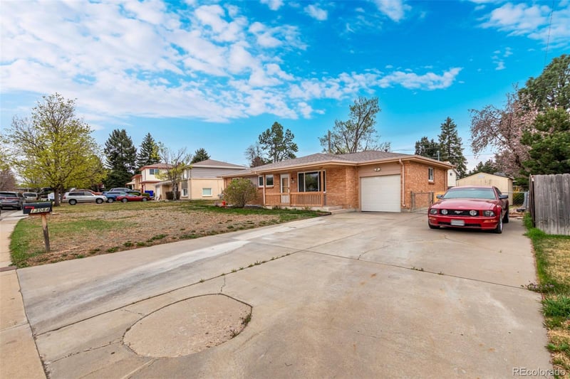 13084 Alaska Pl, Aurora, CO 80012