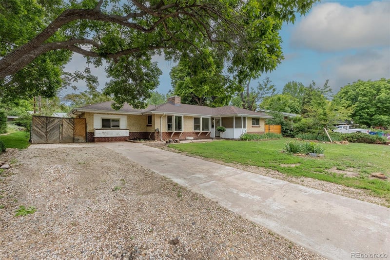 5810 Greenwood St, Littleton, CO 80120