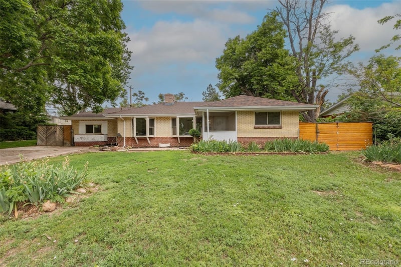 5810 Greenwood St, Littleton, CO 80120