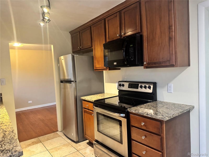 2381 Oswego St, Aurora, CO 80010