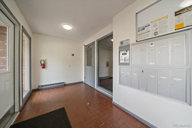 471 Kalispell Way #101, Aurora, CO 80017