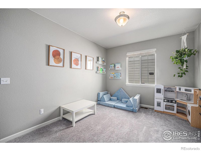 1023 Woodgate Ct, Longmont, CO 80501