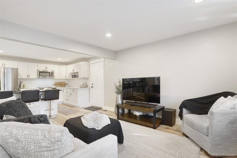 2405 Lee St, Lakewood, CO 80215