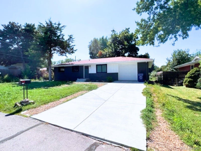 2405 Lee St, Lakewood, CO 80215