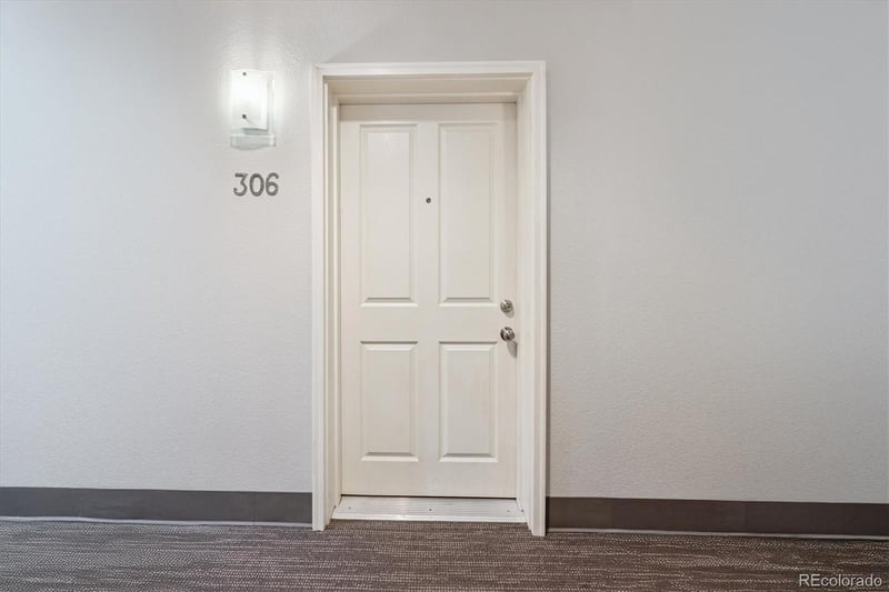 1144 Rockhurst Dr #306, Highlands Ranch, CO 80129