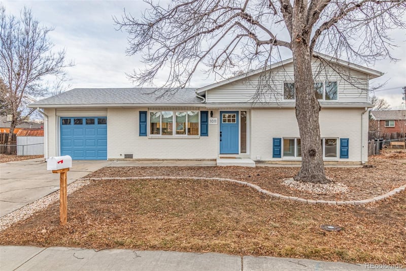 1011 Yeager Dr, Longmont, CO 80501
